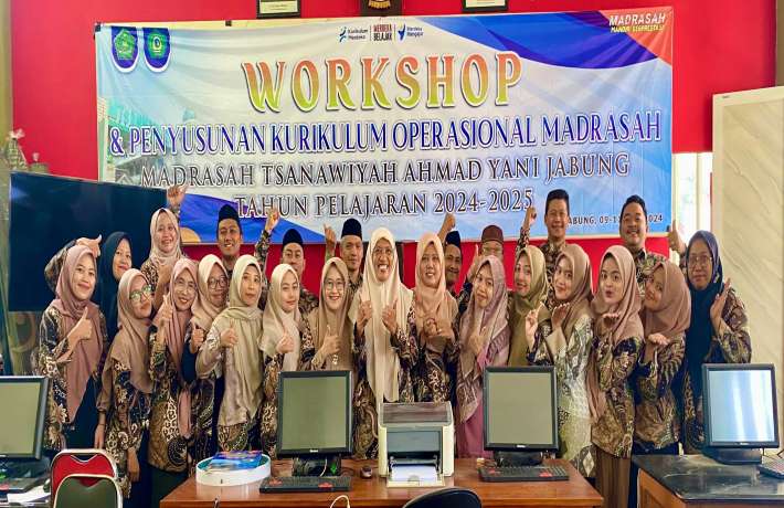 WORKSHOP DAN PENYUSUNAN KURIKULUM OPERASIONAL MTS AHMAD YANI JABUNG THN 2024-2025 